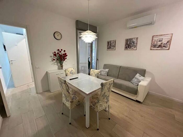 Appartamento bilocale in affitto in Via Dei Pini, Zona Nuova Pratoranieri, Follonica