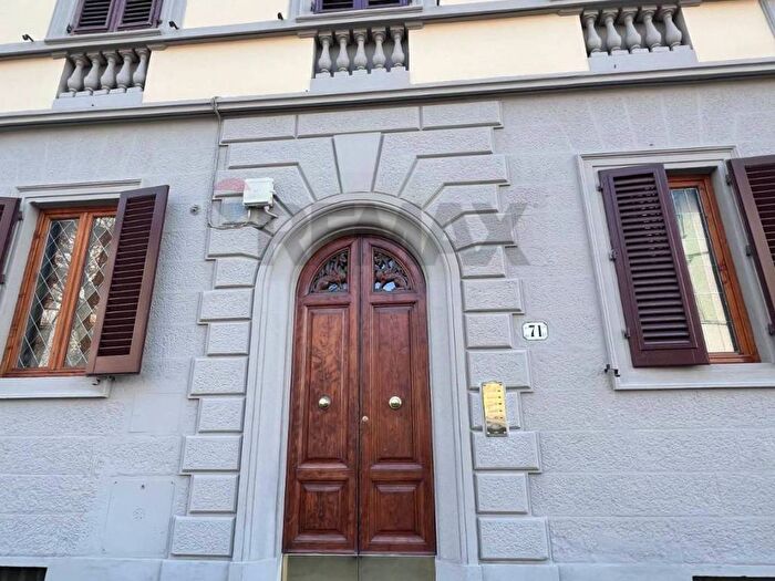 Appartamento quadrilocale in affitto in Via Guglielmo Marconi, Campo di Marte, Firenze