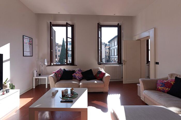 Appartamento con 8 locali in vendita in a Farinata degli Uberti, Empoli