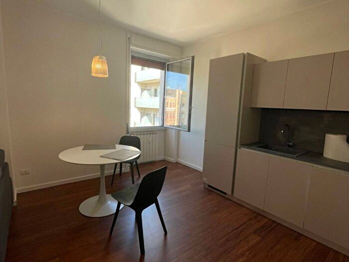 Casa trilocale in affitto in Piazza dei Navigatori, Navigatori, Roma