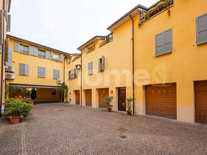 Appartamento bilocale in vendita in Via San Girolamo, Reggio Emilia