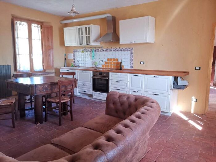 Casa bilocale in affitto in Cascine La Croce, Buti