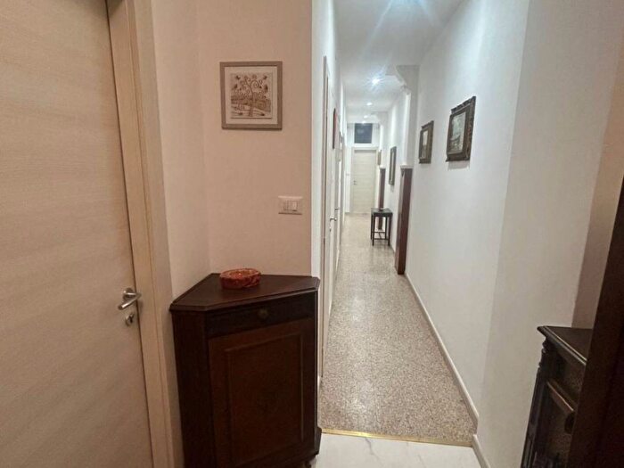 Appartamento quadrilocale in affitto in Via Luca della Robbia, Massarenti, Bologna