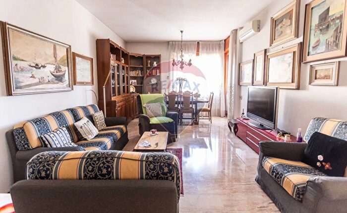 Appartamento quadrilocale in vendita in Largo Leopardi, Fidenza