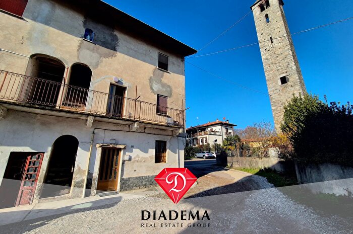 Casa trilocale in vendita in Via Quinzano, Besnate