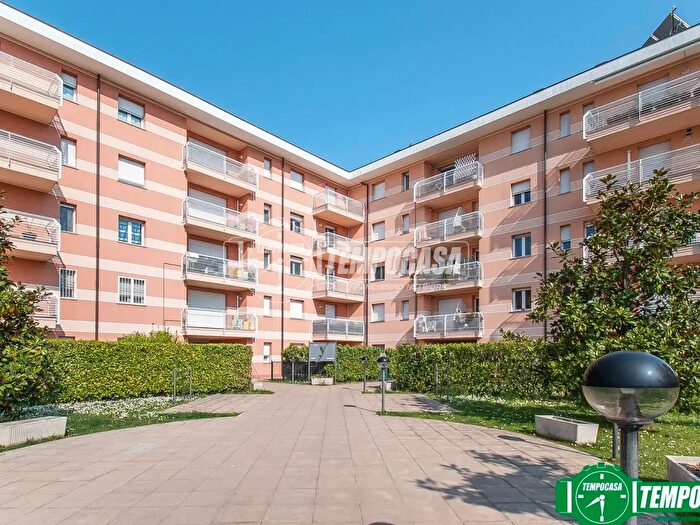 Appartamento quadrilocale in vendita in Via Bozzente, Rescaldina