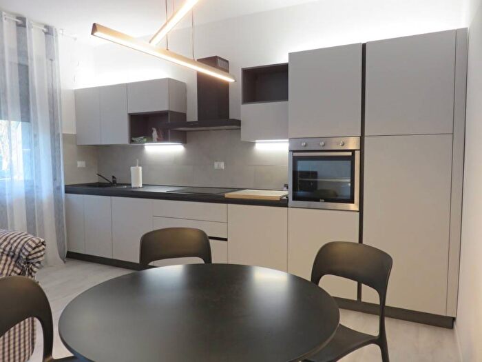 Appartamento trilocale in affitto in Via Alvise Da Mosto, Borgo Nuovo Navigatori, Verona