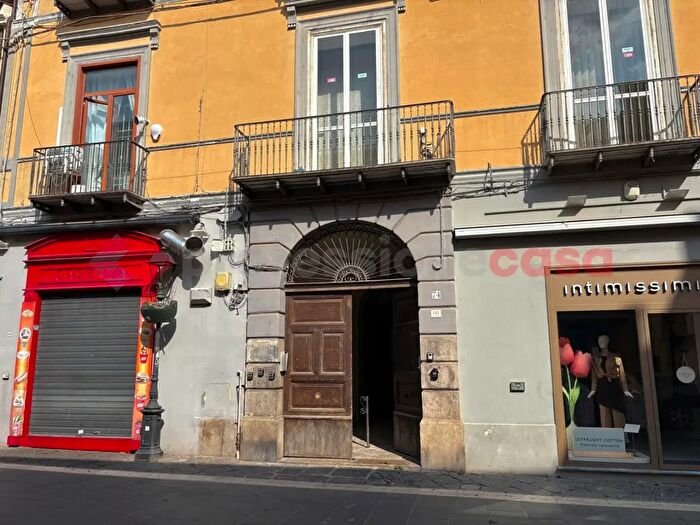 Appartamento con 5 locali in affitto in Via Mazzini, Caserta