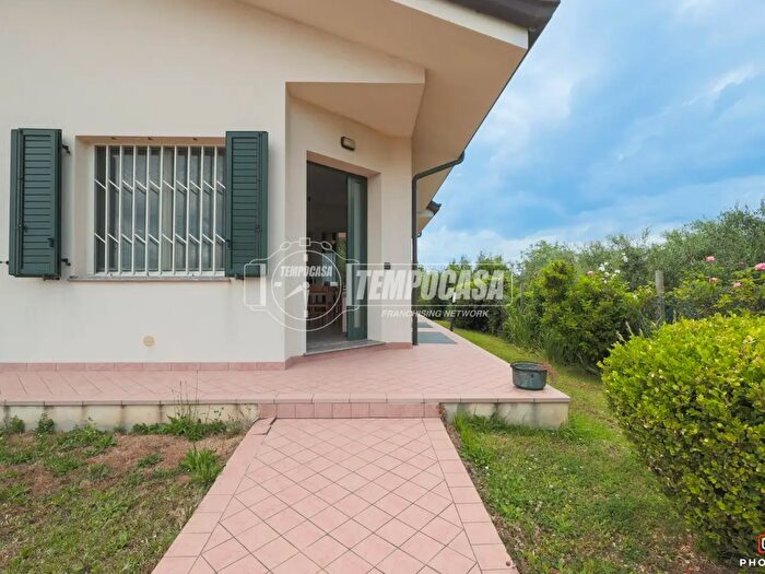 Appartamento quadrilocale in vendita in Via Flaminia Conca Passano, Coriano