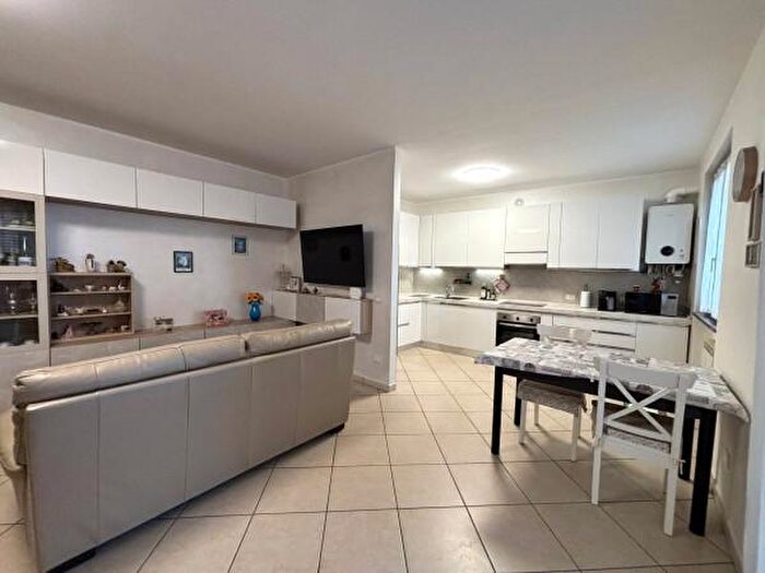 Appartamento trilocale in vendita in Via del Cavo, Motta Visconti