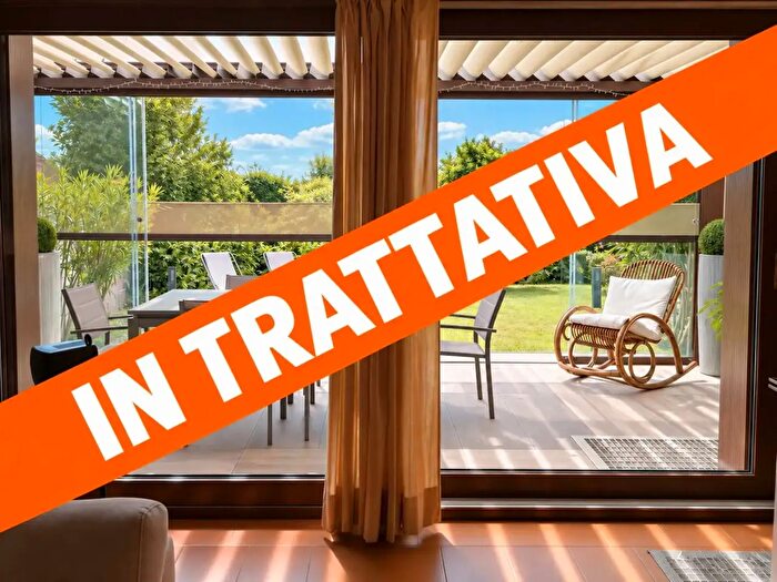 Casa con 6 locali in vendita in Via Gerli, Cusago