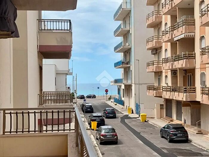 Appartamento quadrilocale in vendita in Via Savonarola, Gallipoli