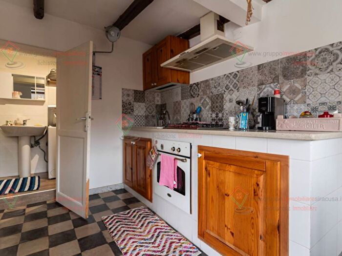 Appartamento monolocale in affitto in Via L Cadorna, Gelone Cadorna, Siracusa