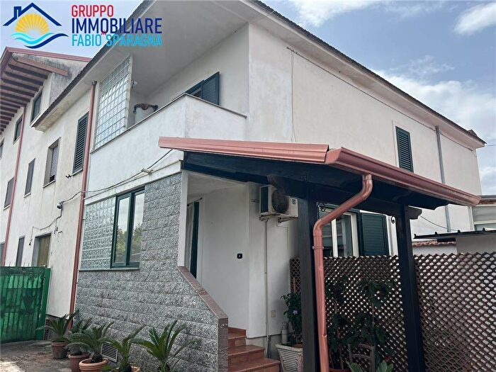 Casa quadrilocale in vendita in VIA epomeo, Casamare, Cellole