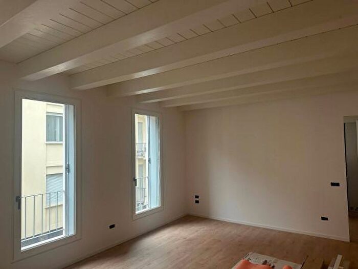 Appartamento quadrilocale in vendita in Via Giuseppe Garibaldi, Conegliano