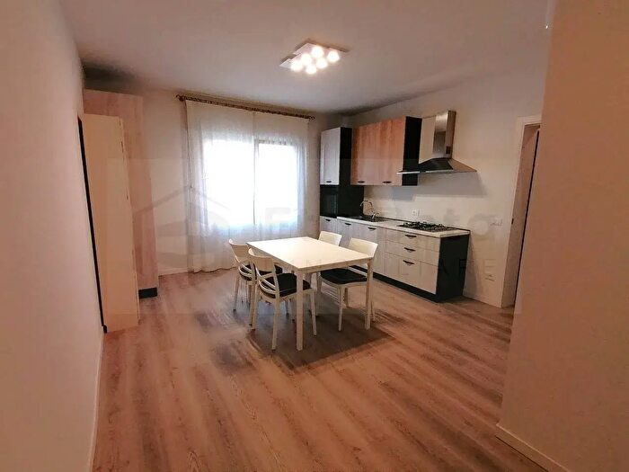 Appartamento trilocale in affitto in Via Salata, Noventa Padovana