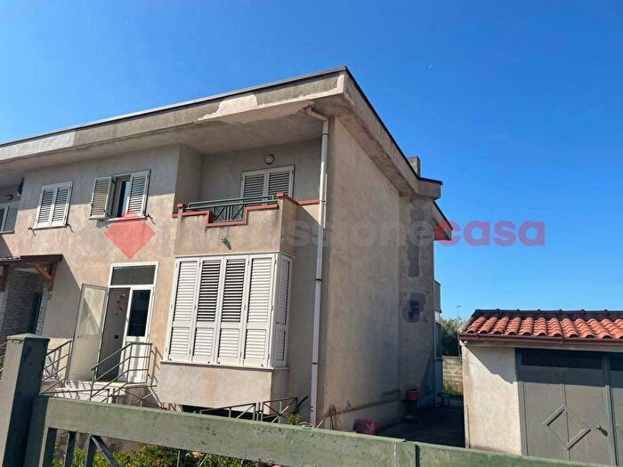 Casa in vendita in Camigliano