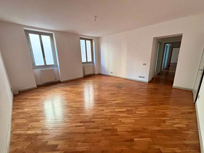 Appartamento trilocale in affitto in Centro Storico, Pavia