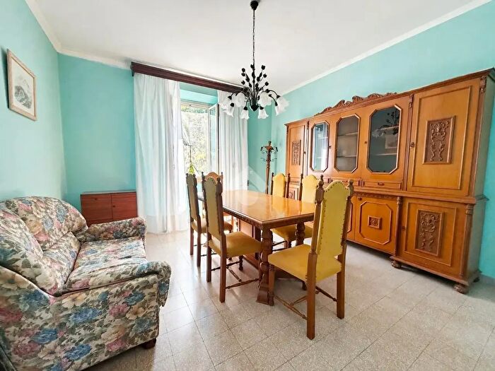 Appartamento trilocale in vendita in Via Scappia di Paglia, Orte