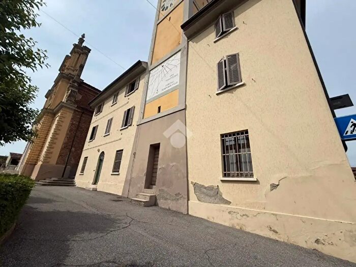 Case in Vendita e in Affitto - 3