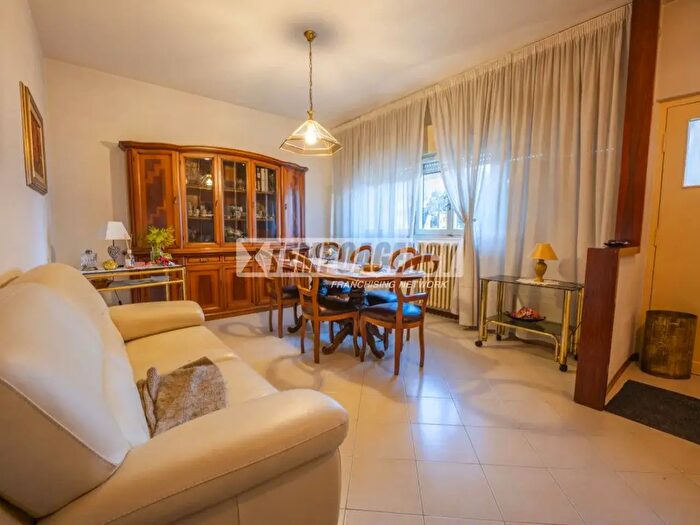 Casa quadrilocale in vendita in Viale Niccolai, Corridonia