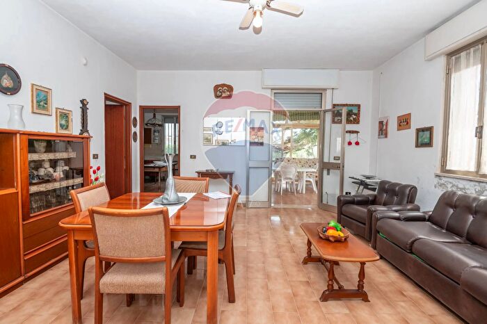 Casa con 5 locali in vendita in Contrada Marina di Marza Via Etnea Snc, Ispica