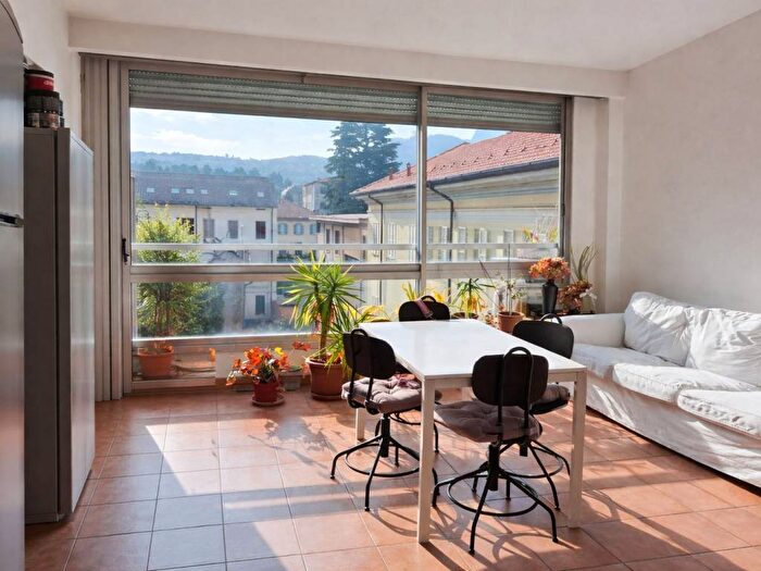 Appartamento bilocale in affitto in Borghi, Como