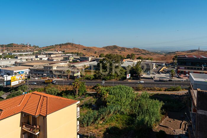 Appartamento quadrilocale in vendita in Via Plebiscito, Misterbianco
