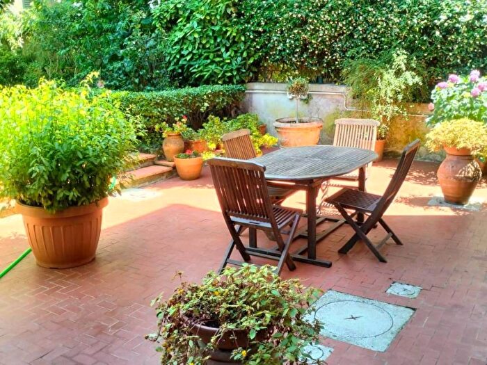 Appartamento quadrilocale in affitto in Via Damiano Chiesa, Campo di Marte, Firenze