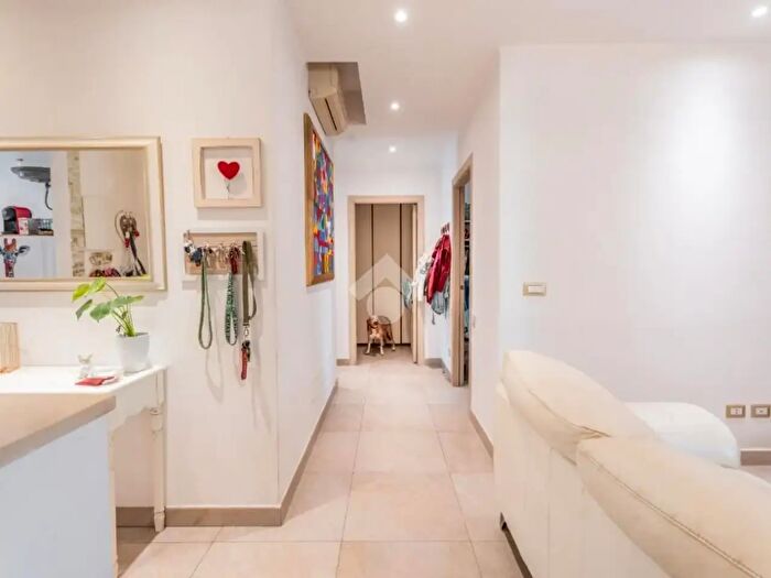 Appartamento trilocale in vendita in Via del Passero, Rimini