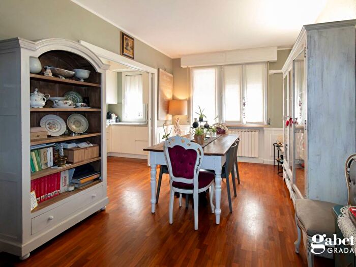 Appartamento quadrilocale in vendita in Via del Campo, Centro, Gradara