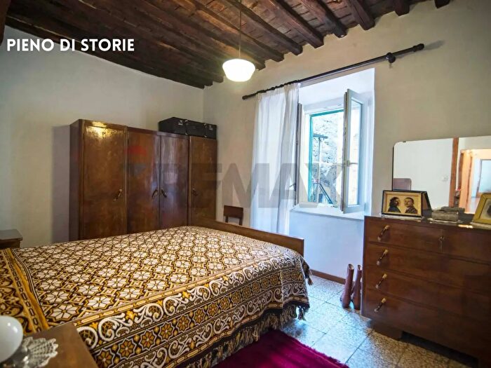 Casa con 5 locali in vendita in Via IV Novembre, Roccastrada