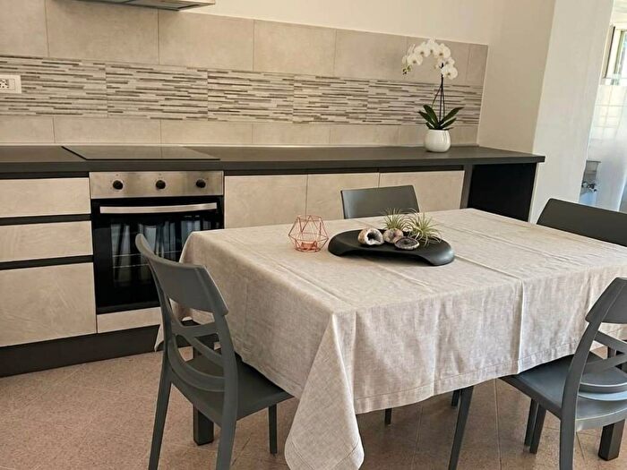 Appartamento bilocale in affitto in Via Nazario Sauro, Marina di Carrara, Carrara