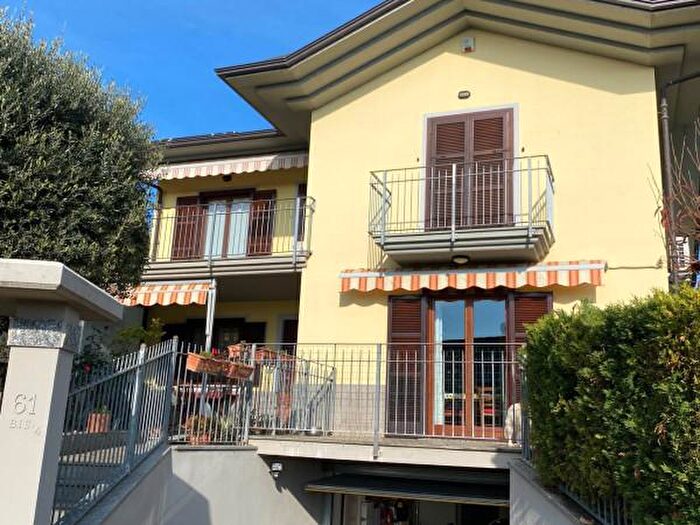 Casa con 6 locali in vendita in Strada Santa Maria, Rivoli