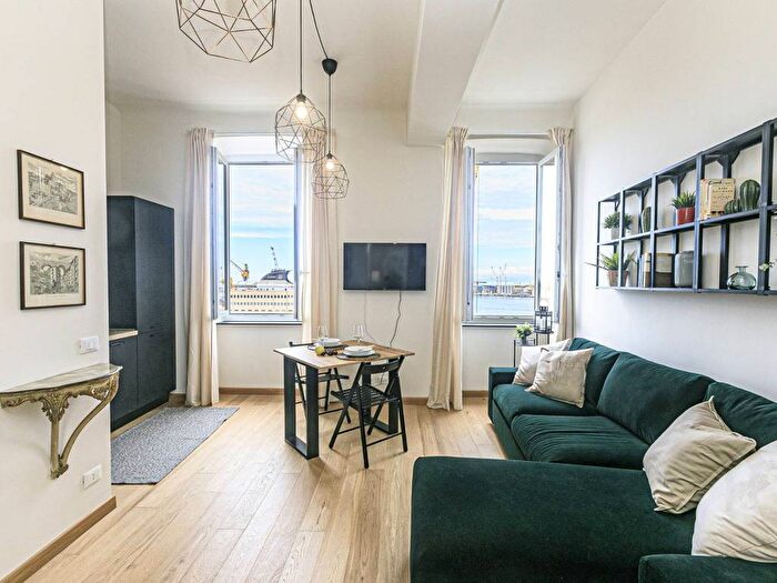 Appartamento bilocale in affitto in Molo, Genova