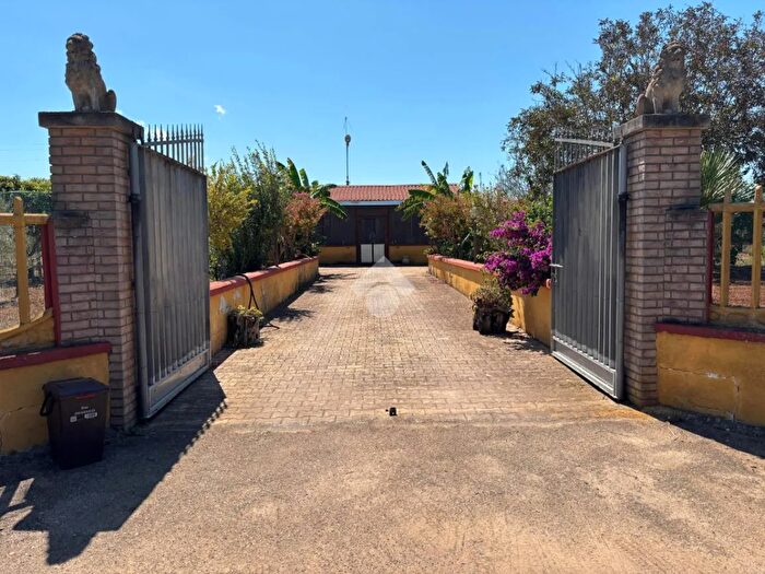 Casa trilocale in vendita in Contrada Pirelli, Alezio