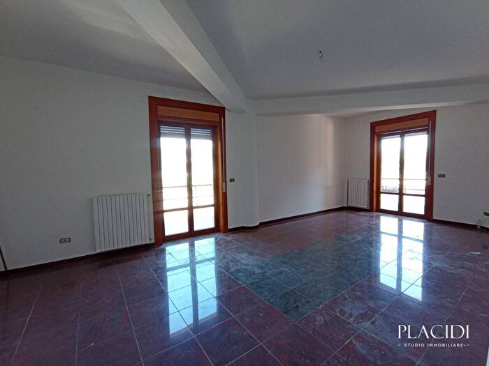 Appartamento con 5 locali in affitto in Torretta Torrione, LAquila