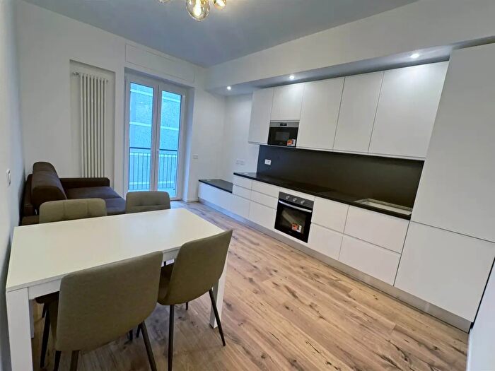 Appartamento bilocale in vendita in Milano