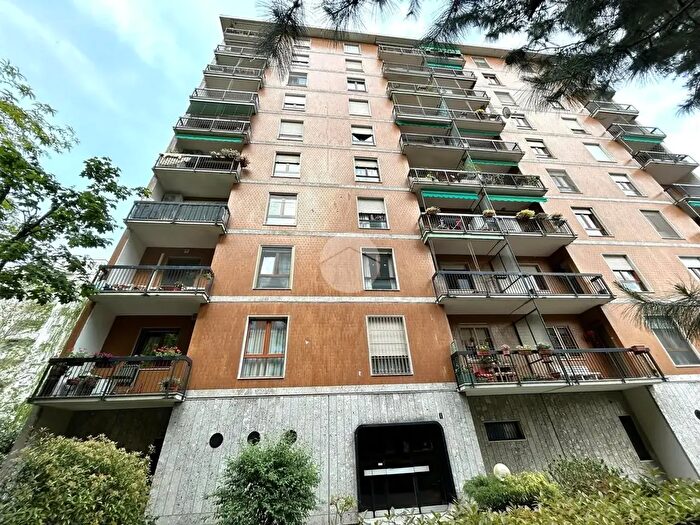 Appartamento trilocale in vendita in Via Niccolò Copernico, Corsico