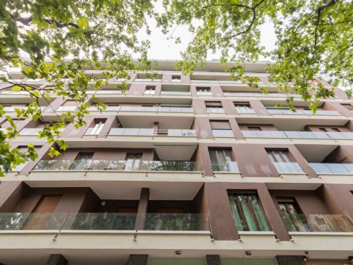 Appartamento trilocale in affitto in Via Francesco Melzi dEril, Arco della Pace, Milano