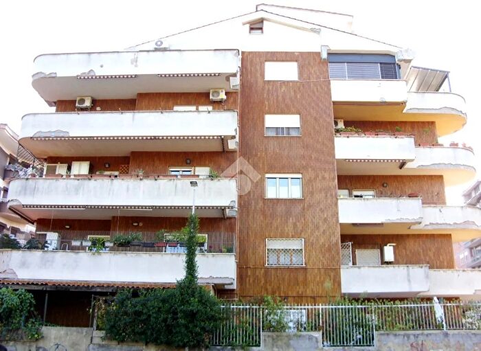 Appartamento monolocale in vendita in Via Carlo Perrier, Roma