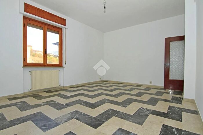 Appartamento quadrilocale in vendita in Piazza Repubblica, Bosio