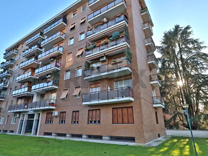 Appartamento trilocale in vendita in Via Carlo Gnocchi, Milano