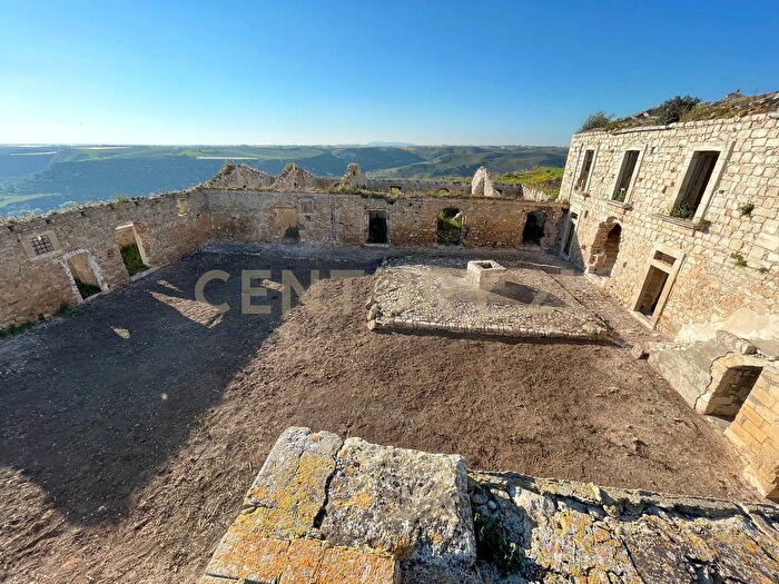 Casa con 10 locali in vendita in Contrada Alia, Licodia Eubea