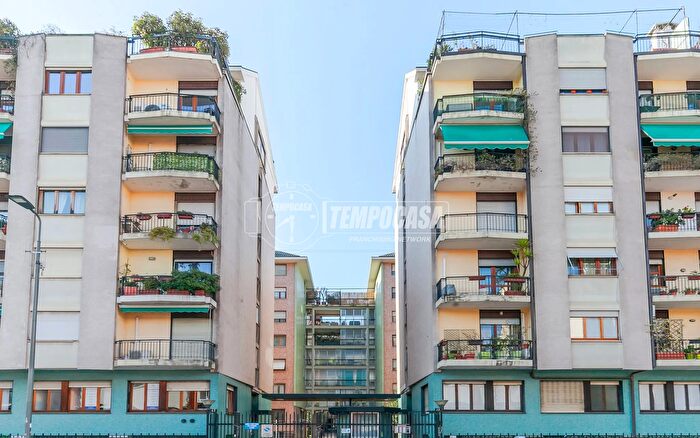 Appartamento quadrilocale in vendita in Via Gianfranco Zuretti, Milano