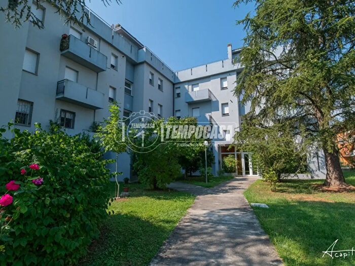 Appartamento trilocale in vendita in Via dei Salesiani, Finale Emilia