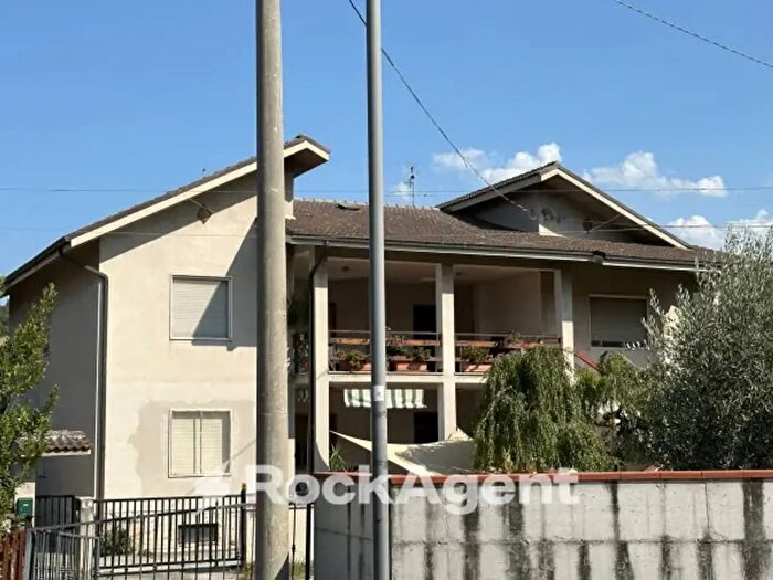 Appartamento quadrilocale in vendita in Via delle Nazioni Unite, Alanno