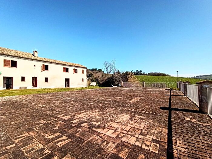 Casa con 8 locali in vendita in Indirizzo Via del Conero, Polverigi