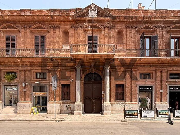 Appartamento bilocale in affitto in Via Ruggero Settimo, Palermo