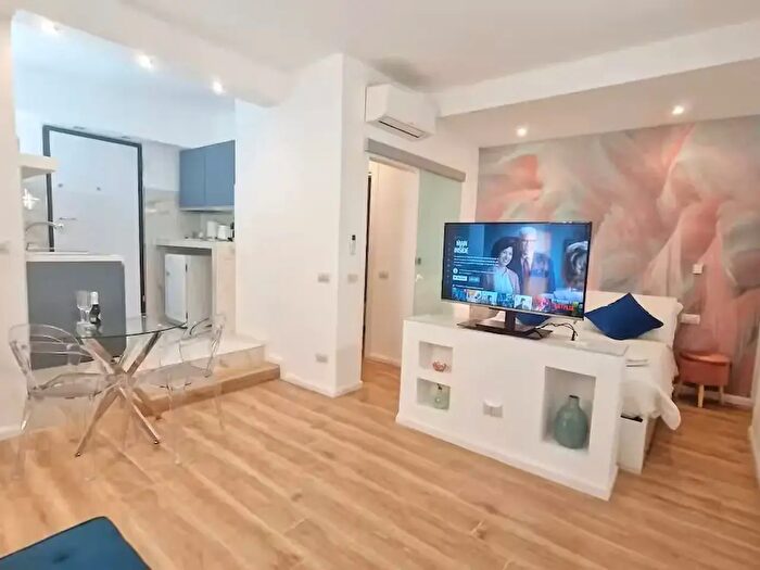 Appartamento monolocale in affitto in Via Antonio Pianella, Milano